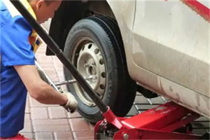 丁青附近拖车24小时服务热线电话